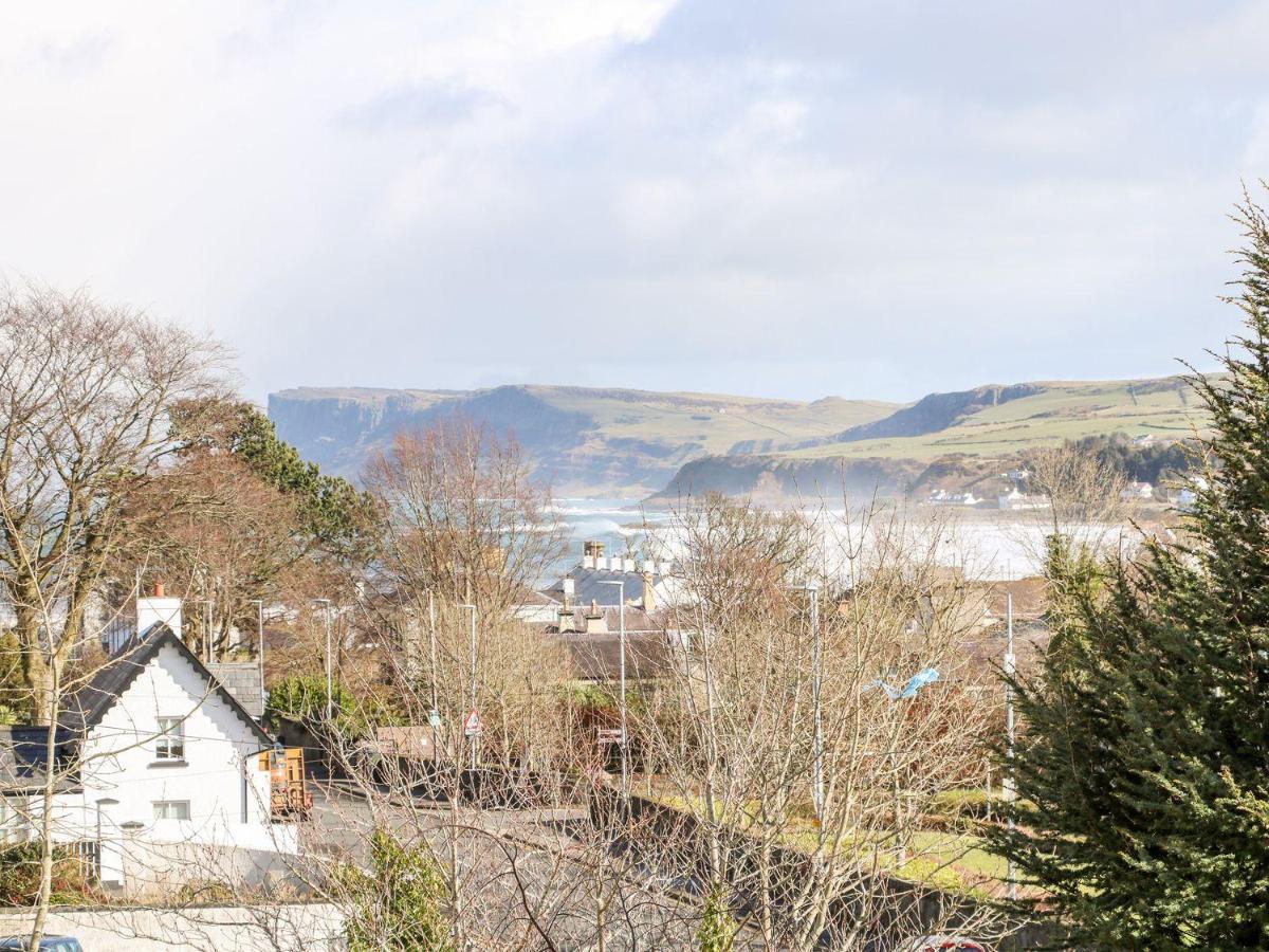 Sea Breeze Apartment Ballycastle Bagian luar foto