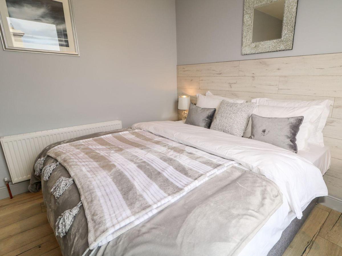 Sea Breeze Apartment Ballycastle Bagian luar foto