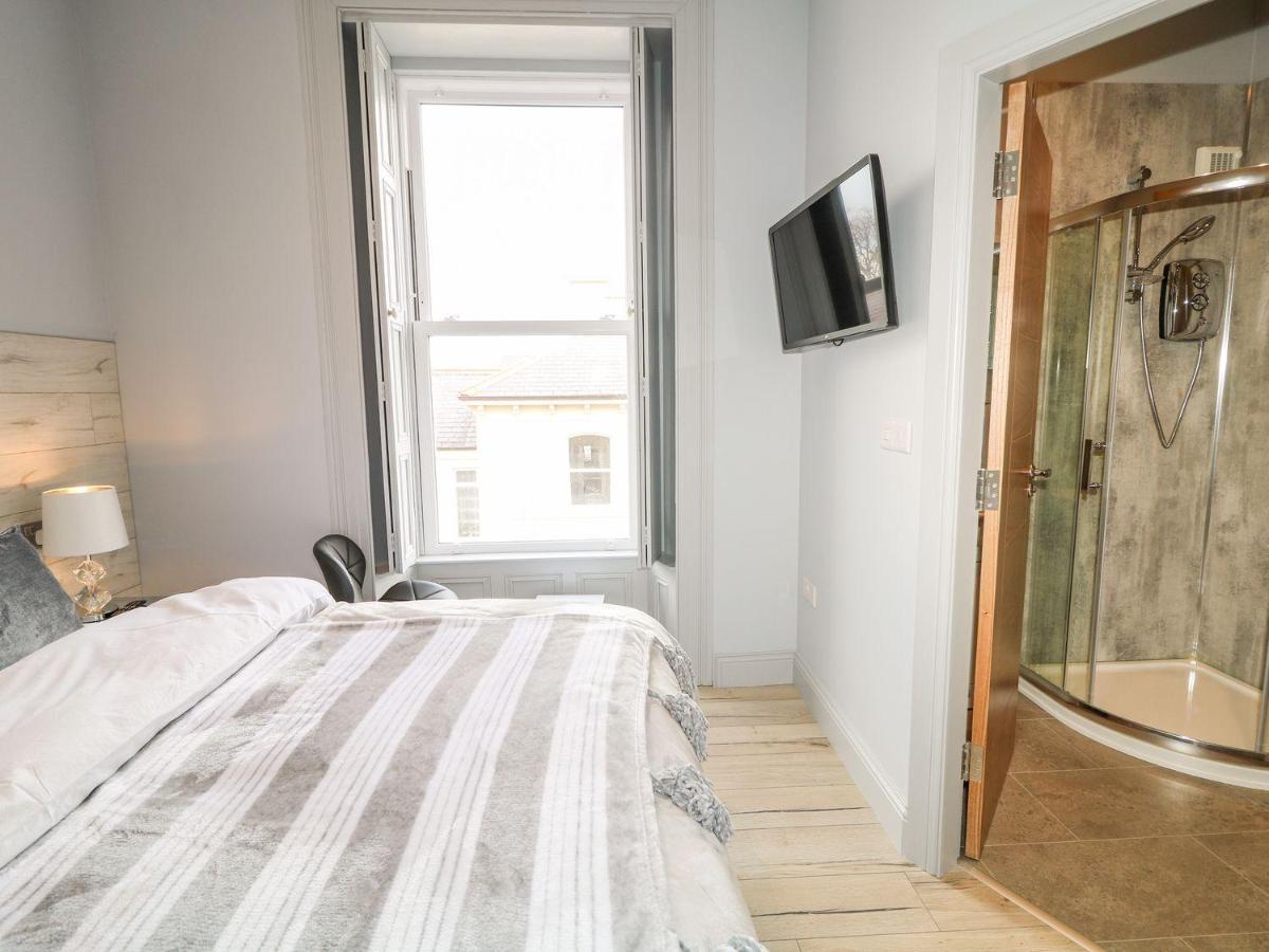 Sea Breeze Apartment Ballycastle Bagian luar foto