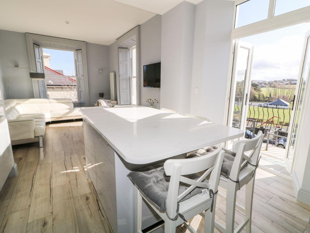 Sea Breeze Apartment Ballycastle Bagian luar foto
